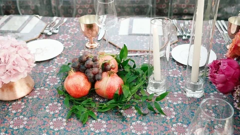 Wedding dining table. Rustic wedding. Rouquet of roses. Colorful flowers. Stock Footage 125270278