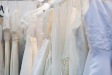 Wedding dresses in a store. 스톡 사진