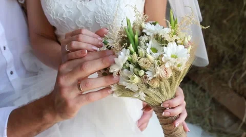 Wedding flowers in bride hand Stock Footage 52723090