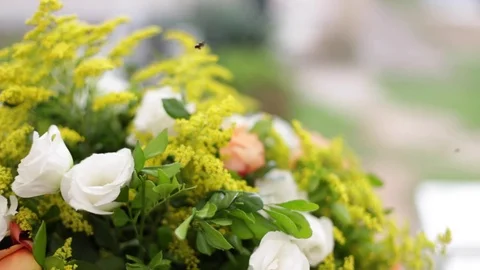 Wedding flowers decoration Stockbeeldmateriaal 72696516