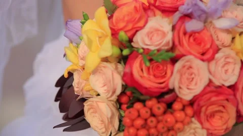 Wedding flowers in hand Stock Footage 39975882
