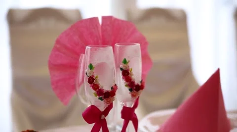 Wedding glasses Stockbeeldmateriaal 45833406