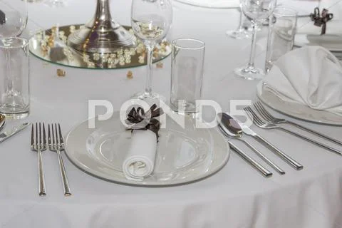 Wedding Guest Table Decorations