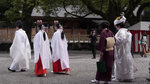 Wedding Procession at Atsuta Shrine Stock Footage 32274385