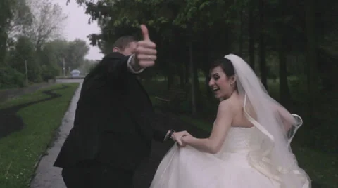 Wedding in the rain Stock Footage 32476212