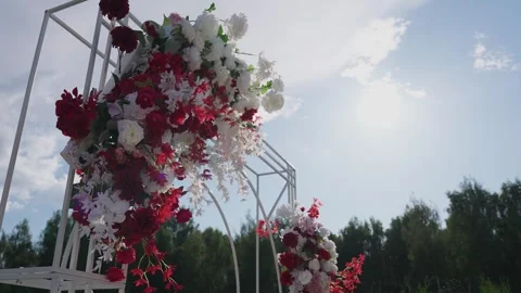Wedding reception decor, fresh flower arrangements, a new design solution. Its Stock Footage 329247981