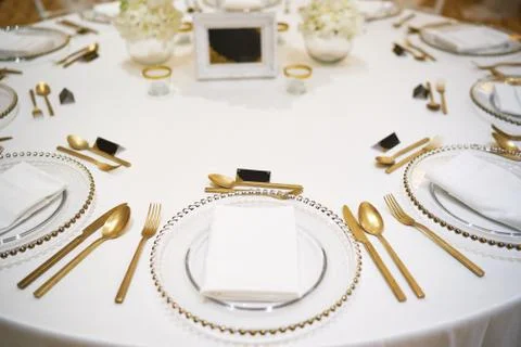 Wedding reception dinner table setup for luxury wedding celebration 스톡 사진