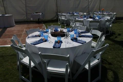 Wedding reception table decor, white and blue 스톡 사진