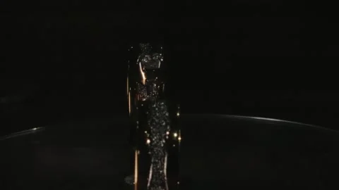 Wedding Ring and Diamond Engagement Ring Vidéo 184717258