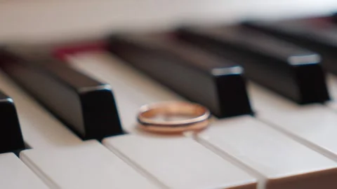 Wedding Ring On Piano Keys Focus Pull Stock-Footage 342706518