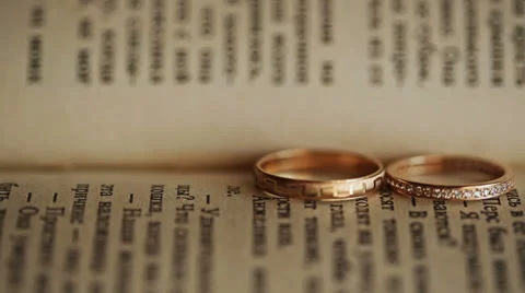Wedding Rings 스톡 동영상 27040820