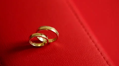 Wedding rings Stock Footage 40672533