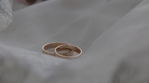 Wedding rings Stock Footage