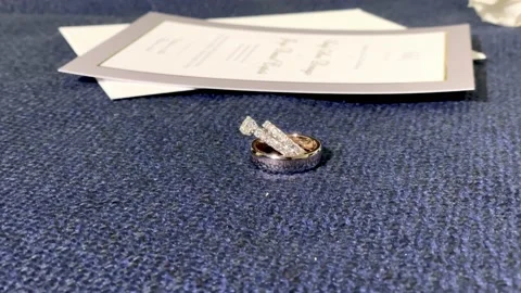 Wedding rings Video stock 229496585