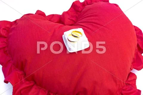 Wedding rings Stock Photos