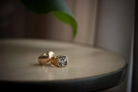 Wedding rings Stock Photos