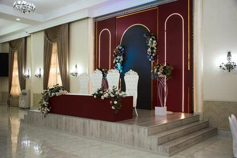 The wedding table of the bride and bride is beautiful interior bright scene.. Stock Photos