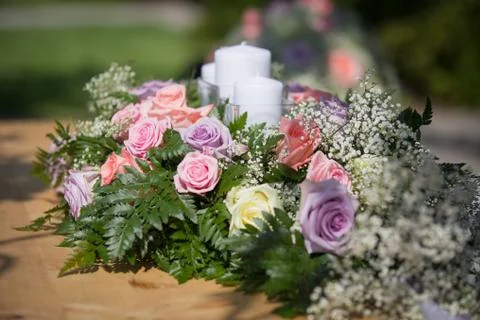 Wedding table flowers Stock Photos
