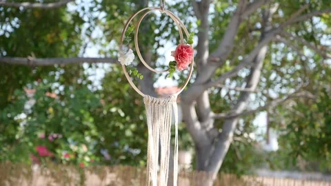 Wedding wreath of the bride Video stock 264952362