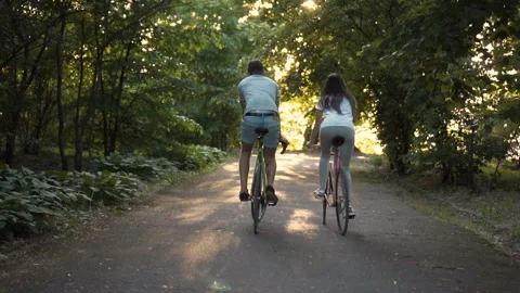 Weekend Riding in Park Vidéo 91795102