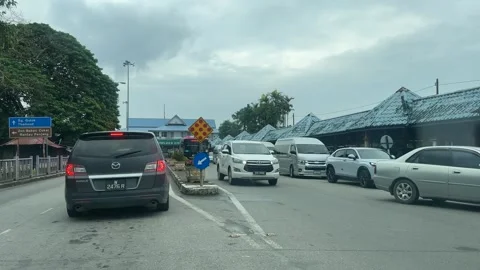 Weekend Traffic Queue at Rantau Panjang ICQS Border Stock Footage 326315916