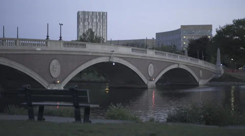 Weeks Bridge over the Charles River 스톡 동영상 50586592