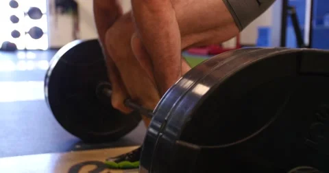 Weight lifting and drop.mp4 Vídeos de archivo 52854241