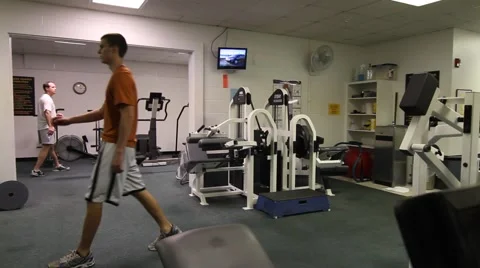 Weight room work out Stock Footage 914939