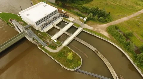 Weir and sluice, River Main - Wehr und Schleuse Kostheim Stock-Footage 64529119