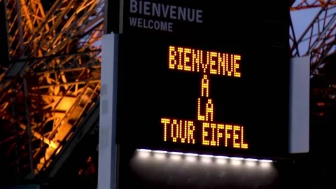 Welcome to the Eiffel Tower sign. 스톡 동영상 145245047