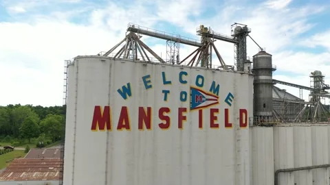 "Welcome To Mansfield" Mural - Left to Right Paralax (Mansfield, OH) Stock-Footage 222604374