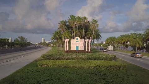Welcome to Miami Beach Sign Stock Footage 77530022