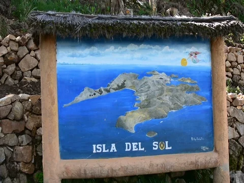 The welcome sign in the Isla del Sol inn Bolivia Video stock 80255080