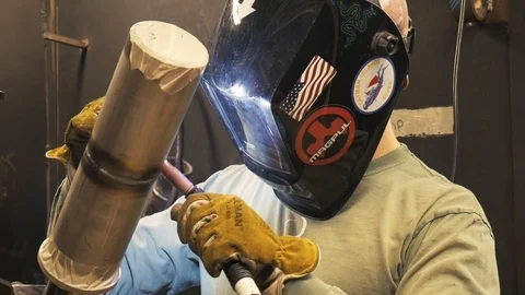 Welder Close Up Angle 動画素材 98219669