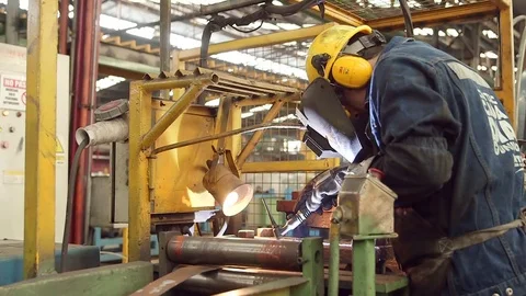 Welder Stock Footage 77099637
