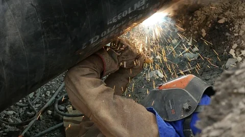Welder Stock Footage 77156024