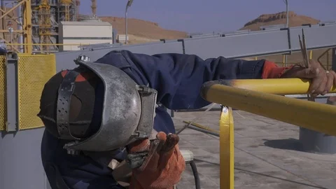 The welder Vidéo 95207628