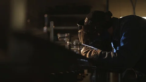 Welder Video stock 128773519