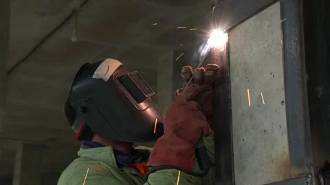 Welder 스톡 동영상 243198691