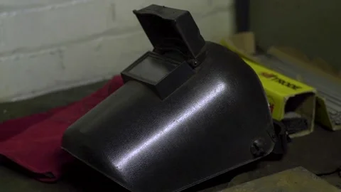 Welder Mask Vídeo Stock 151357530