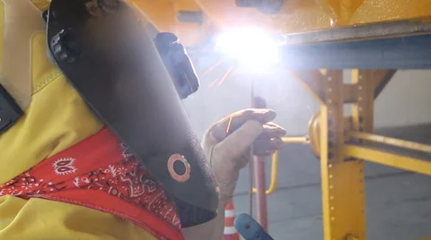 Welder with protective equipment Stock-Footage 36591886