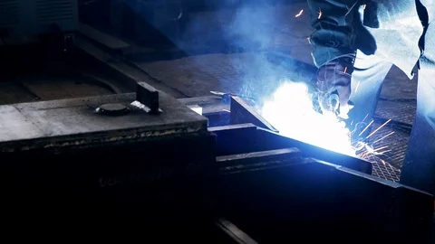 Welder weld metall Stock Footage 91064705