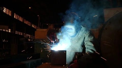 Welder in a welding mask Stock Footage 116770884