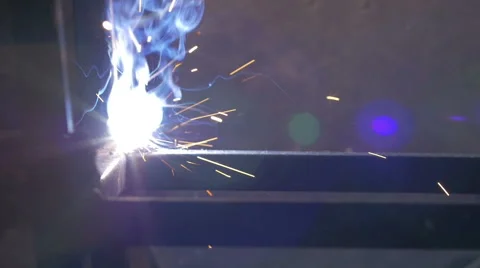 Welder at work in factory Vídeo Stock 47952474
