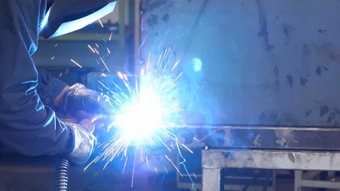 Welder at work in factory Stock-Footage 91151372
