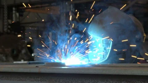 A welder at work Video stock 81679339