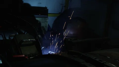 Welder working with equipment Stock-Footage 123780099