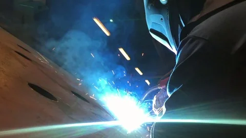 Welder working. Industrial video. Vidéo 71244254