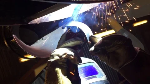 Welder working. Industrial video. Vídeo Stock 71298778