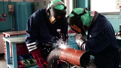 Welders at work Video stock 42454434